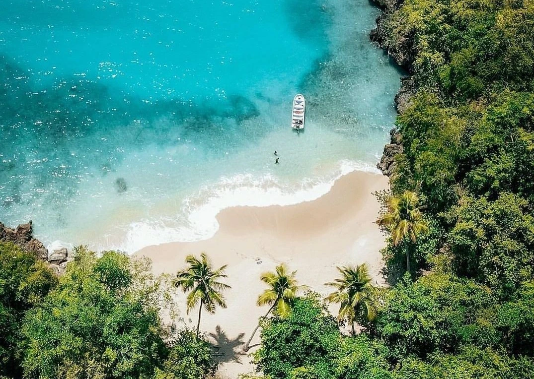 Playa%20Escondida%20en%20Dominicana%20tours